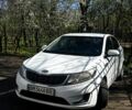Белый Киа Рио, объемом двигателя 1.4 л и пробегом 176 тыс. км за 8000 $, фото 1 на Automoto.ua