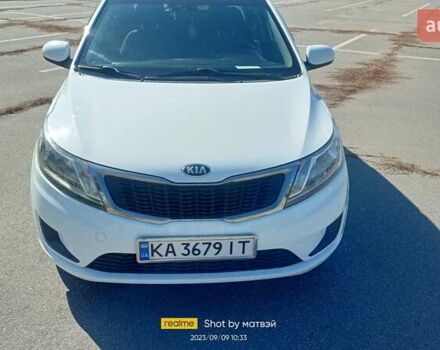 Белый Киа Рио, объемом двигателя 1.4 л и пробегом 83 тыс. км за 10200 $, фото 4 на Automoto.ua