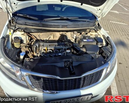 Белый Киа Рио, объемом двигателя 1.4 л и пробегом 176 тыс. км за 8499 $, фото 2 на Automoto.ua