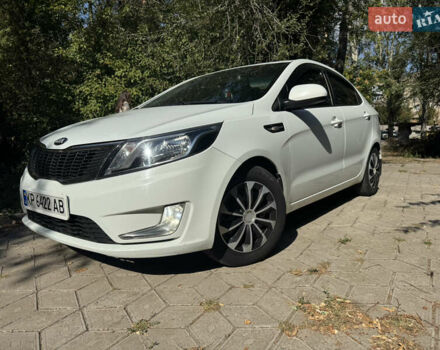 Білий Кіа Ріо, об'ємом двигуна 1.4 л та пробігом 84 тис. км за 9200 $, фото 9 на Automoto.ua