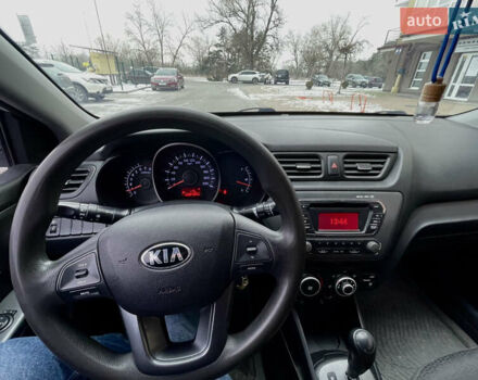 Білий Кіа Ріо, об'ємом двигуна 1.4 л та пробігом 210 тис. км за 6050 $, фото 12 на Automoto.ua