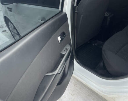 Белый Киа Рио, объемом двигателя 1.6 л и пробегом 148 тыс. км за 7550 $, фото 10 на Automoto.ua