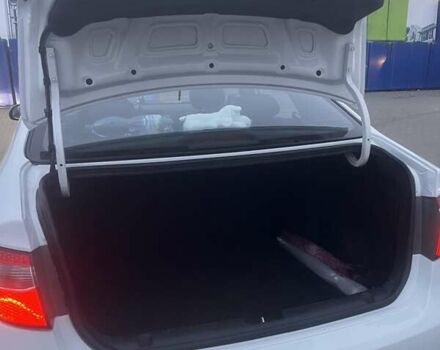 Белый Киа Рио, объемом двигателя 0 л и пробегом 180 тыс. км за 8000 $, фото 4 на Automoto.ua