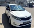 Белый Киа Рио, объемом двигателя 1.4 л и пробегом 222 тыс. км за 6900 $, фото 2 на Automoto.ua