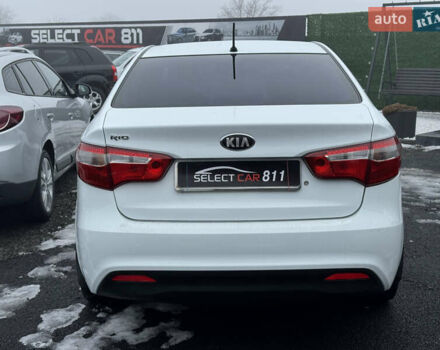 Белый Киа Рио, объемом двигателя 1.4 л и пробегом 162 тыс. км за 7500 $, фото 2 на Automoto.ua