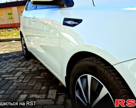 Білий Кіа Ріо, об'ємом двигуна 1.4 л та пробігом 87 тис. км за 8750 $, фото 5 на Automoto.ua