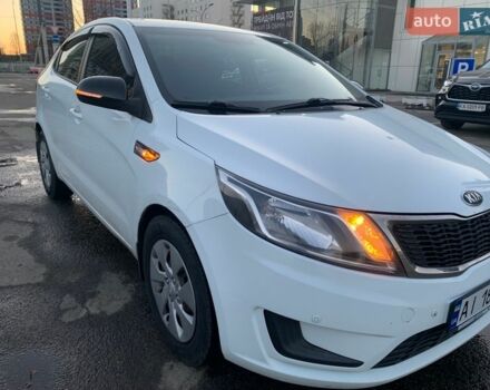 Белый Киа Рио, объемом двигателя 1.4 л и пробегом 216 тыс. км за 8560 $, фото 4 на Automoto.ua