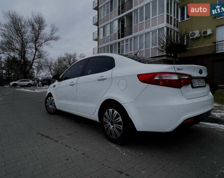 Білий Кіа Ріо, об'ємом двигуна 1.4 л та пробігом 210 тис. км за 6050 $, фото 3 на Automoto.ua