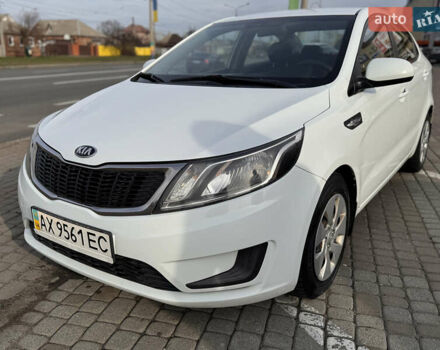 Білий Кіа Ріо, об'ємом двигуна 1.4 л та пробігом 169 тис. км за 5999 $, фото 7 на Automoto.ua