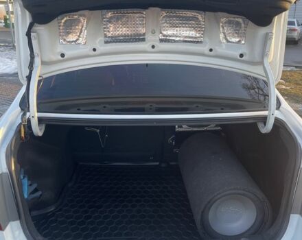 Білий Кіа Ріо, об'ємом двигуна 1.4 л та пробігом 248 тис. км за 7499 $, фото 5 на Automoto.ua