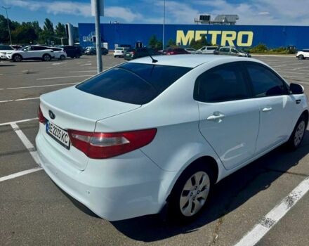 Белый Киа Рио, объемом двигателя 1.4 л и пробегом 179 тыс. км за 7610 $, фото 1 на Automoto.ua