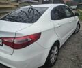 Белый Киа Рио, объемом двигателя 1.59 л и пробегом 125 тыс. км за 7500 $, фото 3 на Automoto.ua