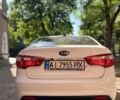 Белый Киа Рио, объемом двигателя 1.4 л и пробегом 218 тыс. км за 7600 $, фото 5 на Automoto.ua