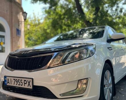 Белый Киа Рио, объемом двигателя 1.4 л и пробегом 218 тыс. км за 7600 $, фото 4 на Automoto.ua