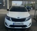 Белый Киа Рио, объемом двигателя 1.4 л и пробегом 255 тыс. км за 7000 $, фото 1 на Automoto.ua