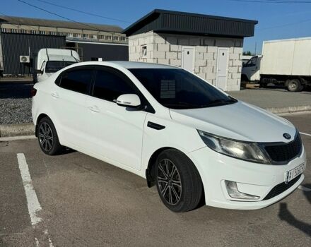 Белый Киа Рио, объемом двигателя 1.59 л и пробегом 244 тыс. км за 6500 $, фото 1 на Automoto.ua