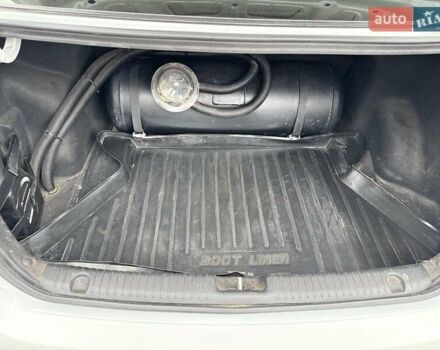 Белый Киа Рио, объемом двигателя 1.4 л и пробегом 140 тыс. км за 7800 $, фото 20 на Automoto.ua