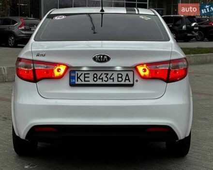 Белый Киа Рио, объемом двигателя 1.4 л и пробегом 125 тыс. км за 8000 $, фото 4 на Automoto.ua
