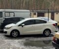 Белый Киа Рио, объемом двигателя 1.59 л и пробегом 190 тыс. км за 7500 $, фото 3 на Automoto.ua
