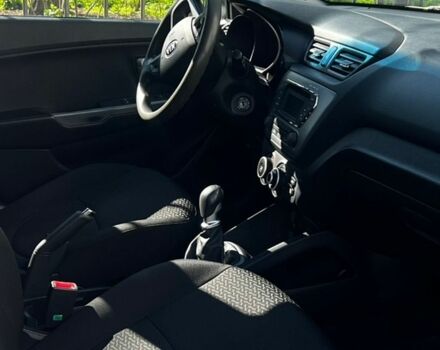 Білий Кіа Ріо, об'ємом двигуна 1.4 л та пробігом 176 тис. км за 6200 $, фото 1 на Automoto.ua