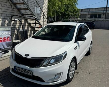 Білий Кіа Ріо, об'ємом двигуна 1.4 л та пробігом 221 тис. км за 5999 $, фото 1 на Automoto.ua