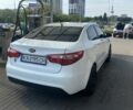 Белый Киа Рио, объемом двигателя 1.4 л и пробегом 255 тыс. км за 7000 $, фото 2 на Automoto.ua