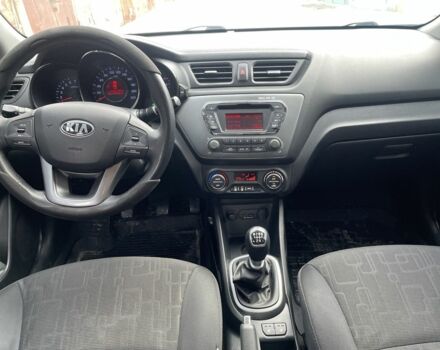 Білий Кіа Ріо, об'ємом двигуна 1.6 л та пробігом 148 тис. км за 7550 $, фото 9 на Automoto.ua