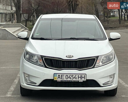 Білий Кіа Ріо, об'ємом двигуна 1.6 л та пробігом 125 тис. км за 8200 $, фото 1 на Automoto.ua