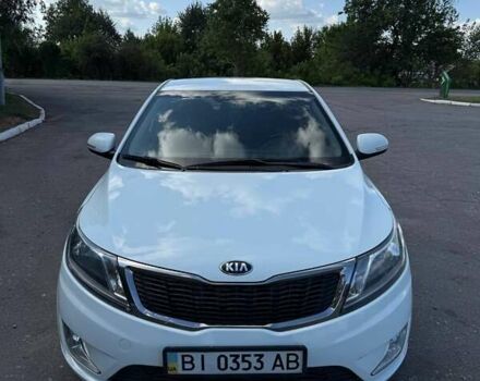 Белый Киа Рио, объемом двигателя 1.59 л и пробегом 106 тыс. км за 8400 $, фото 1 на Automoto.ua
