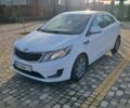 Белый Киа Рио, объемом двигателя 1.4 л и пробегом 177 тыс. км за 7900 $, фото 1 на Automoto.ua