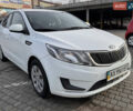 Белый Киа Рио, объемом двигателя 1.4 л и пробегом 169 тыс. км за 6500 $, фото 4 на Automoto.ua