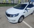 Белый Киа Рио, объемом двигателя 1.59 л и пробегом 130 тыс. км за 7400 $, фото 1 на Automoto.ua