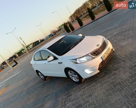 Білий Кіа Ріо, об'ємом двигуна 1.4 л та пробігом 160 тис. км за 7700 $, фото 6 на Automoto.ua