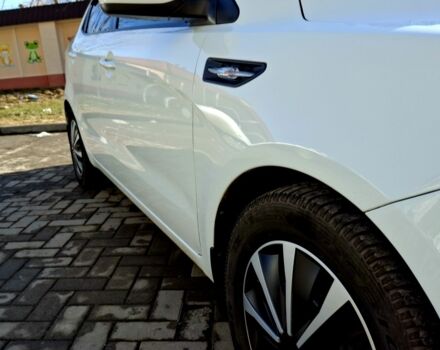 Белый Киа Рио, объемом двигателя 1.4 л и пробегом 87 тыс. км за 8750 $, фото 10 на Automoto.ua