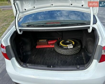 Белый Киа Рио, объемом двигателя 1.4 л и пробегом 157 тыс. км за 6800 $, фото 22 на Automoto.ua