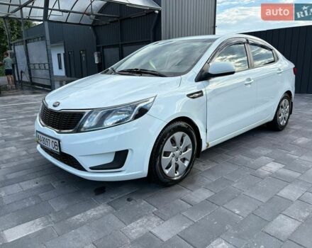 Белый Киа Рио, объемом двигателя 1.4 л и пробегом 157 тыс. км за 6800 $, фото 2 на Automoto.ua