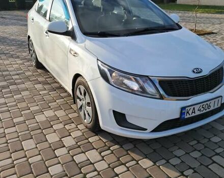 Белый Киа Рио, объемом двигателя 1.4 л и пробегом 177 тыс. км за 7900 $, фото 2 на Automoto.ua