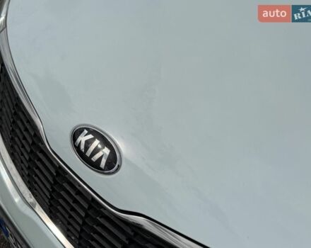 Білий Кіа Ріо, об'ємом двигуна 1.4 л та пробігом 139 тис. км за 8200 $, фото 21 на Automoto.ua