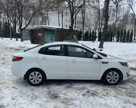 Белый Киа Рио, объемом двигателя 1.4 л и пробегом 178 тыс. км за 7500 $, фото 10 на Automoto.ua