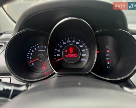 Білий Кіа Ріо, об'ємом двигуна 1.59 л та пробігом 238 тис. км за 6900 $, фото 17 на Automoto.ua