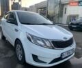 Белый Киа Рио, объемом двигателя 1.4 л и пробегом 216 тыс. км за 8560 $, фото 2 на Automoto.ua