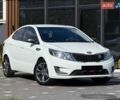 Белый Киа Рио, объемом двигателя 1.4 л и пробегом 274 тыс. км за 6500 $, фото 1 на Automoto.ua