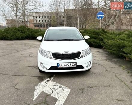 Белый Киа Рио, объемом двигателя 1.4 л и пробегом 140 тыс. км за 7800 $, фото 1 на Automoto.ua