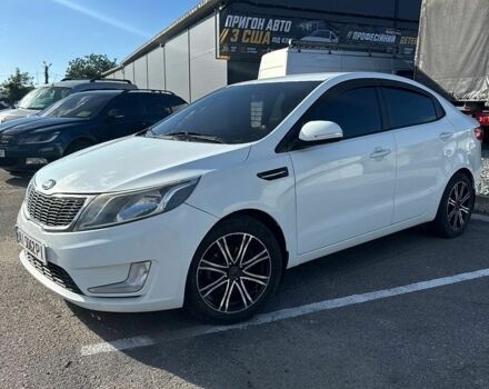 Белый Киа Рио, объемом двигателя 1.59 л и пробегом 244 тыс. км за 6500 $, фото 2 на Automoto.ua