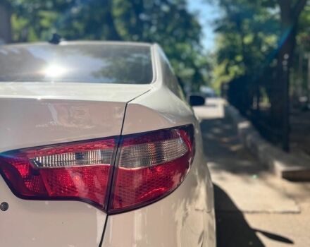 Белый Киа Рио, объемом двигателя 1.4 л и пробегом 218 тыс. км за 7600 $, фото 8 на Automoto.ua