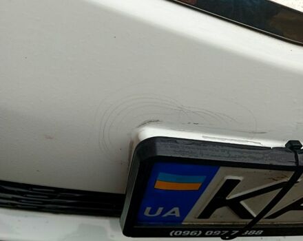 Білий Кіа Ріо, об'ємом двигуна 1.4 л та пробігом 87 тис. км за 7500 $, фото 1 на Automoto.ua