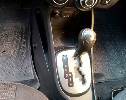 Білий Кіа Ріо, об'ємом двигуна 1.4 л та пробігом 87 тис. км за 7500 $, фото 8 на Automoto.ua