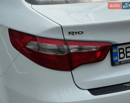 Білий Кіа Ріо, об'ємом двигуна 1.4 л та пробігом 139 тис. км за 8200 $, фото 13 на Automoto.ua