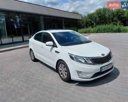 Белый Киа Рио, объемом двигателя 1.59 л и пробегом 181 тыс. км за 6599 $, фото 2 на Automoto.ua
