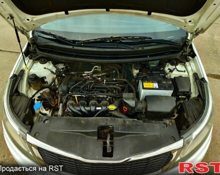 Белый Киа Рио, объемом двигателя 1.4 л и пробегом 155 тыс. км за 8300 $, фото 12 на Automoto.ua